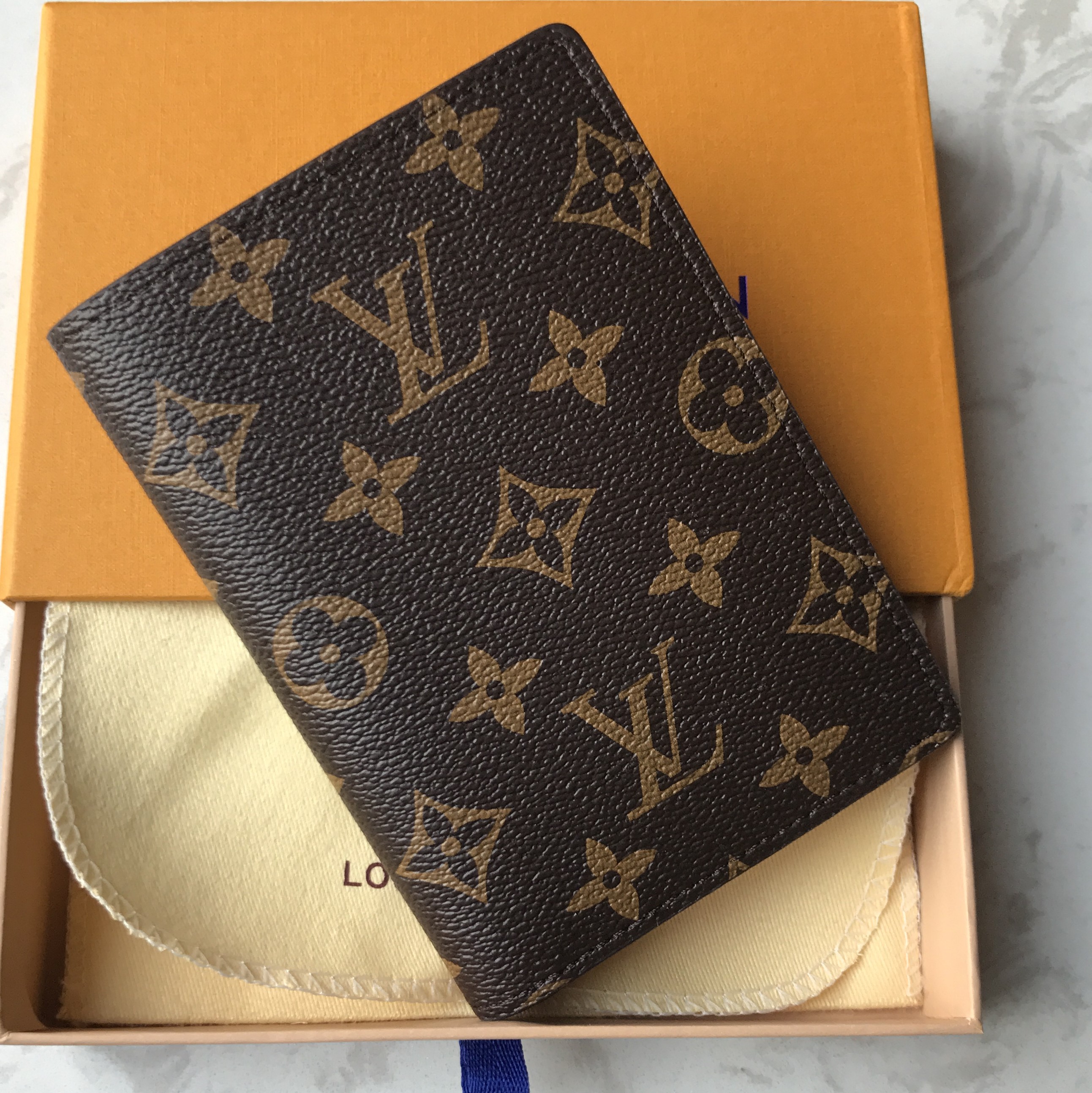 Top Quality Paris Card Pu Designer Holder With Passport Fashion Leather Box Wallet Purse Holders 001 Wholesale Casual Nlikp, Gold
Top Quality Paris Card Pu Designer Holder With Passport Fashion Leather Box Wallet Purse Holders 001 Wholesale Casual Nlikp, Gold