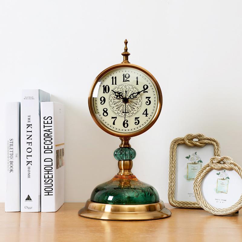 Luxury Metal Table Clock Decorative Silent Clock On The Table Retro Vintage Classical American Style Desk Home1
Luxury Metal Table Clock Decorative Silent Clock On The Table Retro Vintage Classical American Style Desk Home1