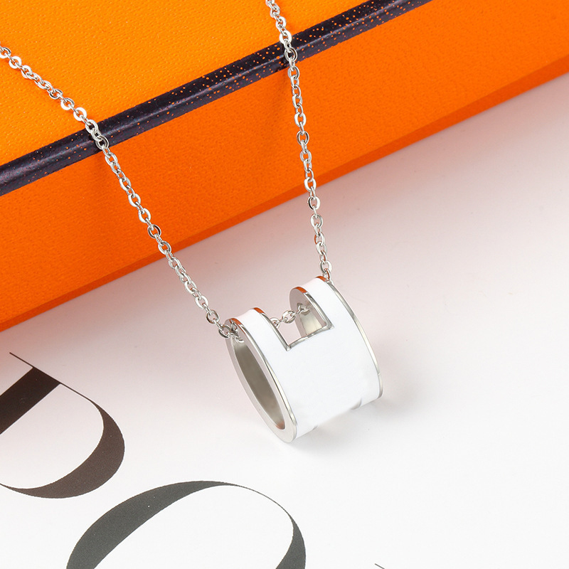 Designer Necklace H Pendant Necklaces Gold Silver Chokers Love Women Screw Necklace Party Wedding Couple Gift Fashion Luxury Jewelry a5
Designer Necklace H Pendant Necklaces Gold Silver Chokers Love Women Screw Necklace Party Wedding Couple Gift Fashion Luxury Jewelry a5