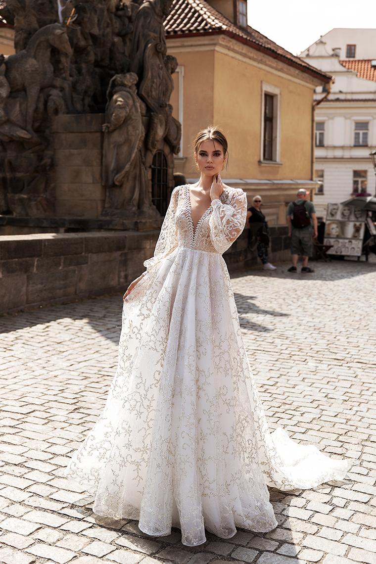 Bohemian 2022 A Line Wedding Dresses Lace Applique Long Sleeve V Neck Bridal Gowns Beaded Boho Beach Abiti Da Sposa