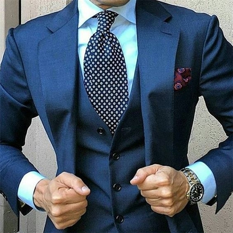 Navy Blue Men Suits for Wedding 3 Pieces Business Suit Blazer Peaked Lapel Costume Homme Terno Party Suits(jacket+pant+vest) 201106, Black
Navy Blue Men Suits for Wedding 3 Pieces Business Suit Blazer Peaked Lapel Costume Homme Terno Party Suits(jacket+pant+vest) 201106, Black