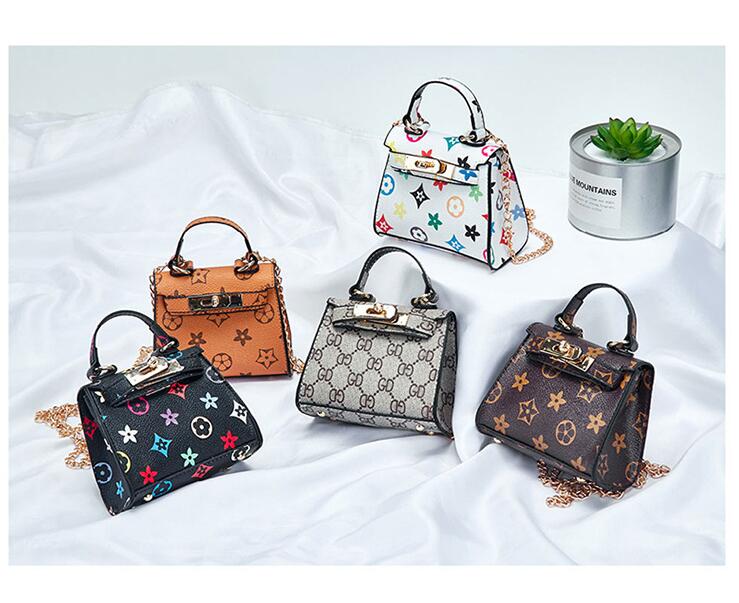 Messenger Kids Handbags Bags Print Teenager Baby Shoulder Purse Mini Bags Designer Christmas Girls Cute Fashion New Children Gift B11 Asvud
Messenger Kids Handbags Bags Print Teenager Baby Shoulder Purse Mini Bags Designer Christmas Girls Cute Fashion New Children Gift B11 Asvud