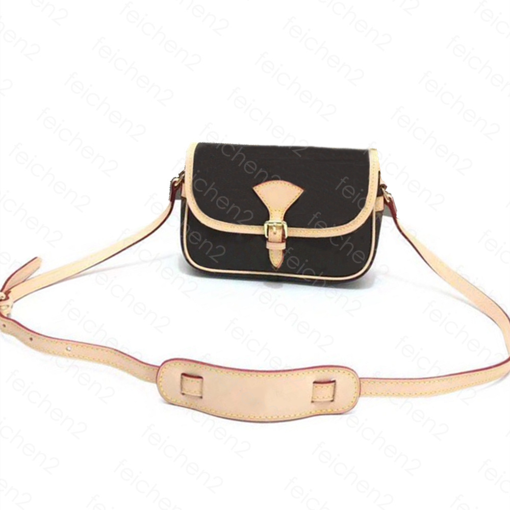 Shoulder Bags Womens Handbags Totes International Stars Same Style Pattern Fashion Retro Classic Kelly Bag strap High Quality
Shoulder Bags Womens Handbags Totes International Stars Same Style Pattern Fashion Retro Classic Kelly Bag strap High Quality