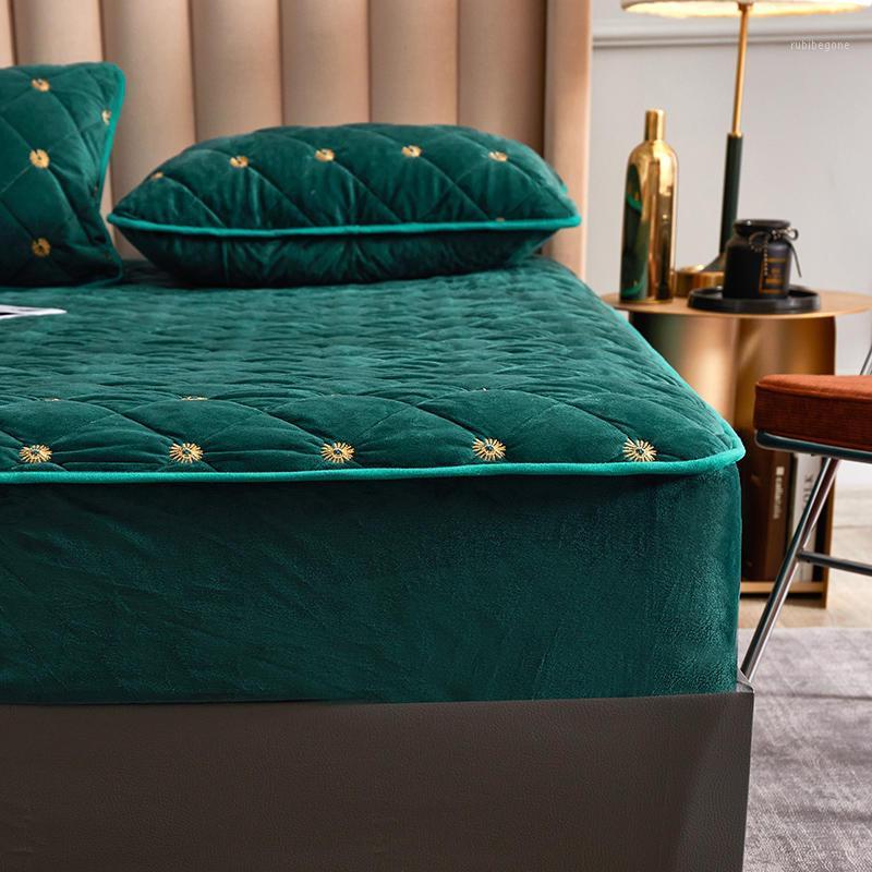 Embroidery Coral Fleece Mattress Protector Fitted Sheet Style Cover for Mattress Solid Color Quilted Thick Soft Pad for Bed1, Coral red
Embroidery Coral Fleece Mattress Protector Fitted Sheet Style Cover for Mattress Solid Color Quilted Thick Soft Pad for Bed1, Coral red