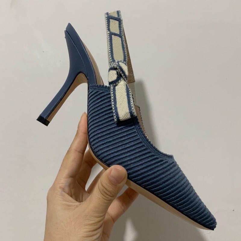 Fashion high-heeled sandals electric embroidered shoes spring and summer sandals bowknot nude women's shoes pointed toe wedding shoes wholes, Extra shoebox
Fashion high-heeled sandals electric embroidered shoes spring and summer sandals bowknot nude women's shoes pointed toe wedding shoes wholes, Extra shoebox