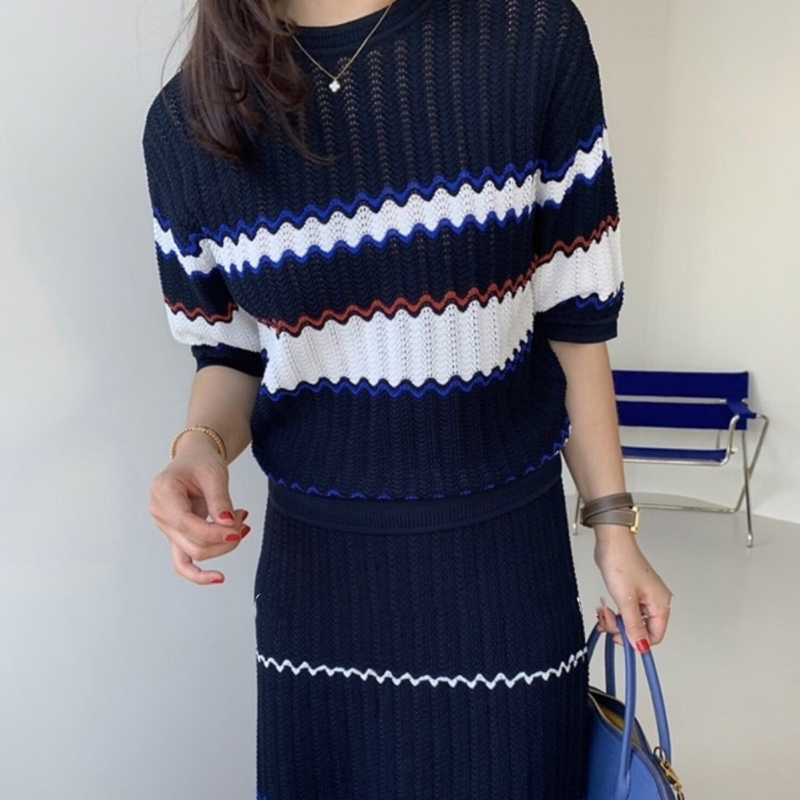2021 New Women's Mesh Ensemble Wave Striped Neck Haft Loose Tops Skirt Long Line 2 Piece Joint Spring HSY2, White
2021 New Women's Mesh Ensemble Wave Striped Neck Haft Loose Tops Skirt Long Line 2 Piece Joint Spring HSY2, White