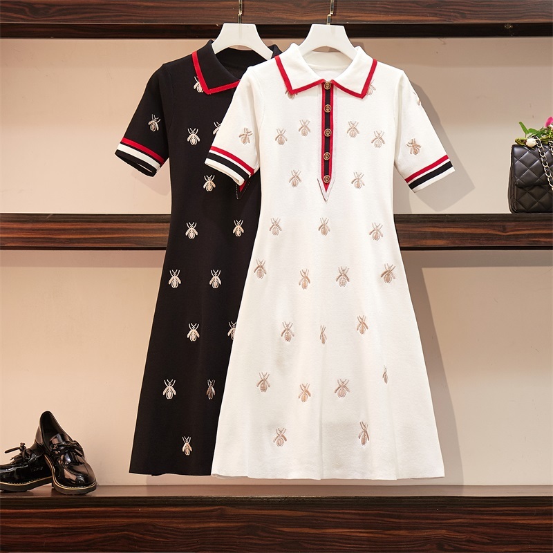 2021 New Vogue Women Contrast Turn Down Collar Bees Knitted Es Button Short Sleeve Runway Embroidery Vestido 0b81, Black
2021 New Vogue Women Contrast Turn Down Collar Bees Knitted Es Button Short Sleeve Runway Embroidery Vestido 0b81, Black