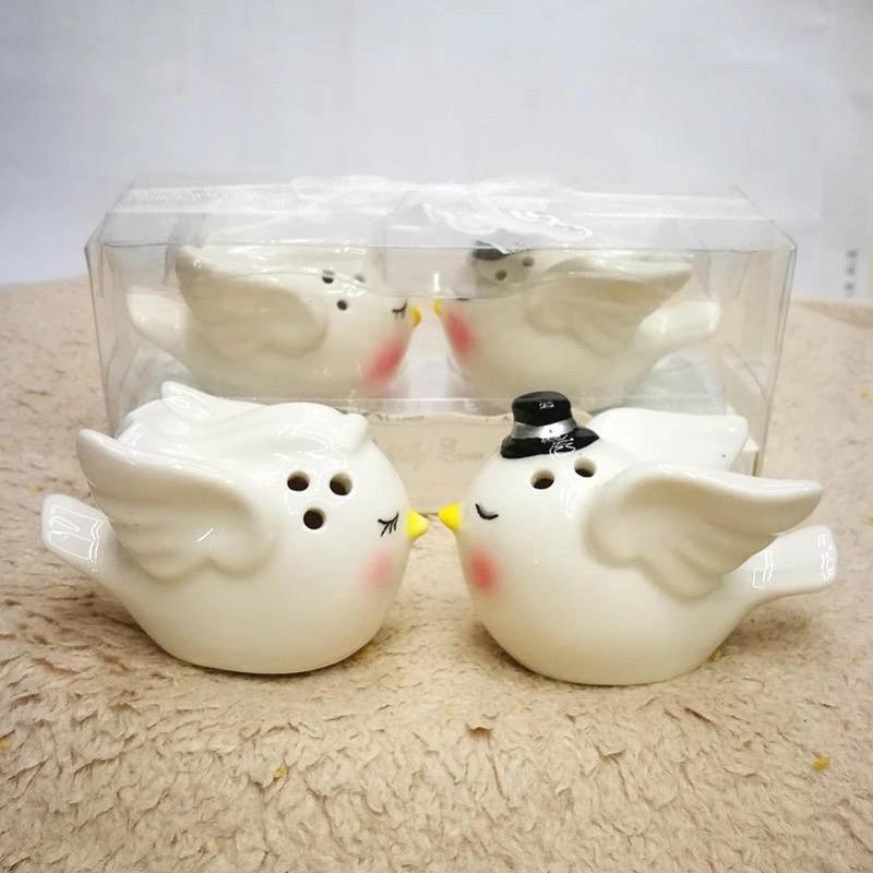 50set lot bridal shower party souvenirs Wedding favors bride and groom novelty salt and pepper shakers
50set lot bridal shower party souvenirs Wedding favors bride and groom novelty salt and pepper shakers
