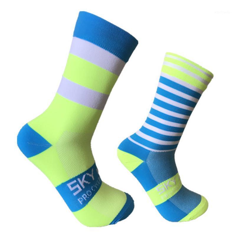 skyknight Men Women Cycling Socks Moisture-wicking MTB Bike Socks Outdoor Sports Running Gym Training Striated Size 7-121
skyknight Men Women Cycling Socks Moisture-wicking MTB Bike Socks Outdoor Sports Running Gym Training Striated Size 7-121