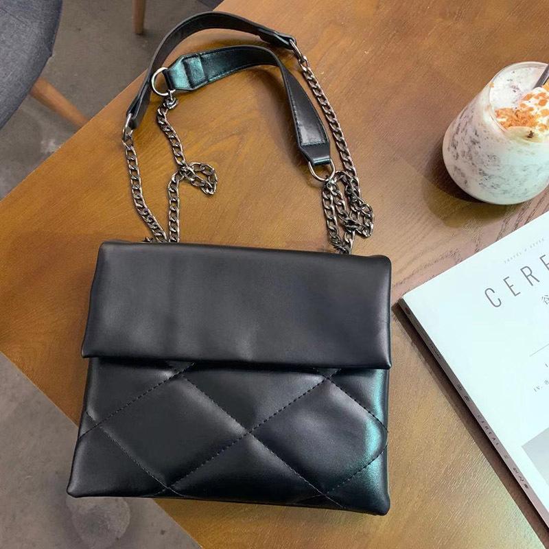 Women Shoulder Bag Diamond Lattice Luxury Designer Pu Leather Elegant Chain Shoulder Bag for Female Korean Style 2021 New, Black
Women Shoulder Bag Diamond Lattice Luxury Designer Pu Leather Elegant Chain Shoulder Bag for Female Korean Style 2021 New, Black