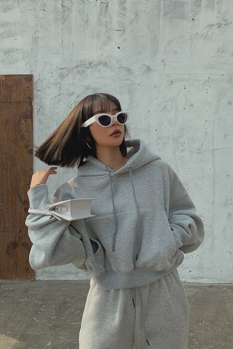 DEAT New Winter Fashion Women Clothes Hooded Drawstring Pullover Lantern Sleeves Sweatshirt And Track Pants WK0370 201211