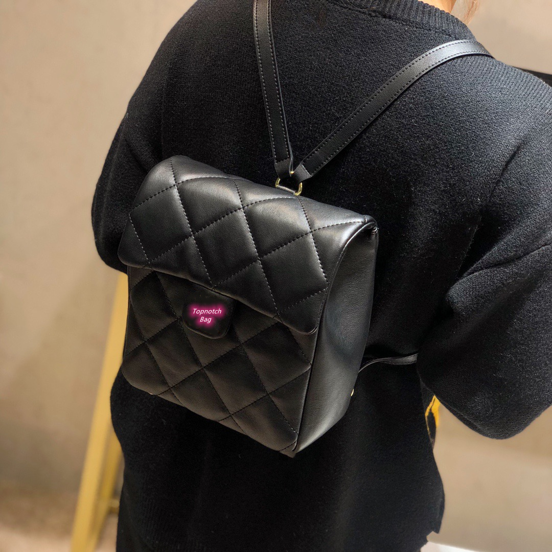 2021 Hot selling Backpack Bags Top Quality Genuine Leather Fashion Diamond Lattice Bag Free Shipping 22x22x9cm, Black
2021 Hot selling Backpack Bags Top Quality Genuine Leather Fashion Diamond Lattice Bag Free Shipping 22x22x9cm, Black