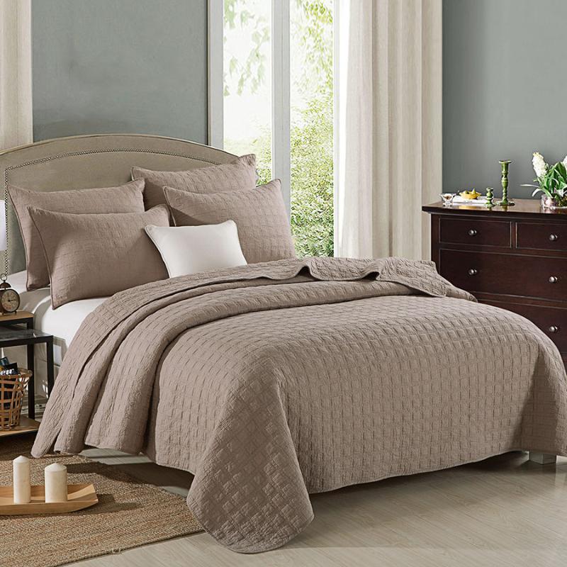 Solid Cotton Bedspread Quilt Set Quilted Coverlets 3pcs Embroidered Quilts size Brown Bed Covers Pillowcase Summer Blanket
Solid Cotton Bedspread Quilt Set Quilted Coverlets 3pcs Embroidered Quilts size Brown Bed Covers Pillowcase Summer Blanket
