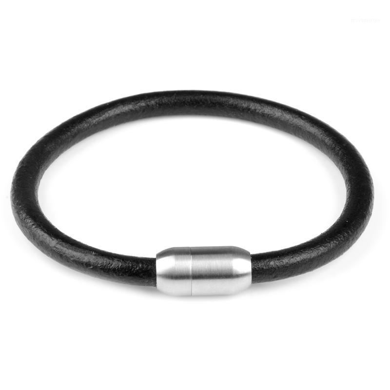 Smooth Genuine Leather Bracelet Stainless Steel Magnetic Clasp Handmade Men Black Bracelets Bangles For Men1
Smooth Genuine Leather Bracelet Stainless Steel Magnetic Clasp Handmade Men Black Bracelets Bangles For Men1