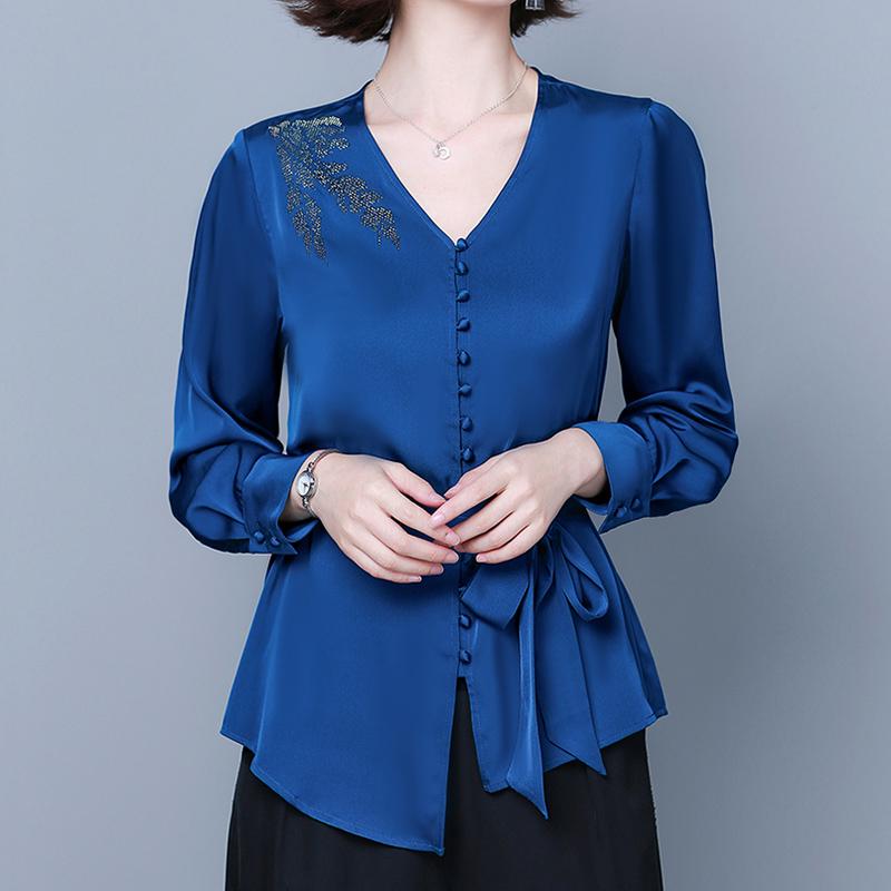 Silk shirt women long-sleeved 2021 autumn new V-neck lace-up satin Women blouse shirt plus size women's, Black
Silk shirt women long-sleeved 2021 autumn new V-neck lace-up satin Women blouse shirt plus size women's, Black