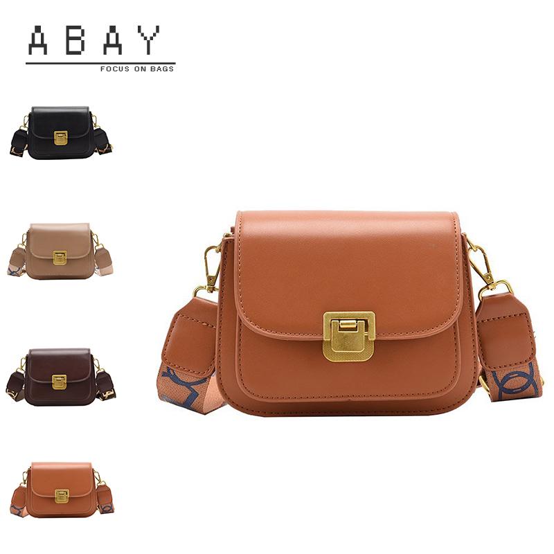 Spring Summer Shoulder Bag Women Casual Vintage Versatile Simple Design Luxury PU Leather Female Wide Strap Handbag, Black
Spring Summer Shoulder Bag Women Casual Vintage Versatile Simple Design Luxury PU Leather Female Wide Strap Handbag, Black