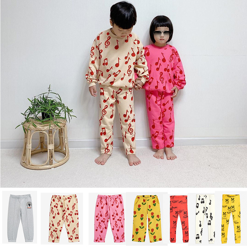 ins children's clothing European and American autumn new children's cotton full print trousers LJ201019, As pic.
ins children's clothing European and American autumn new children's cotton full print trousers LJ201019, As pic.