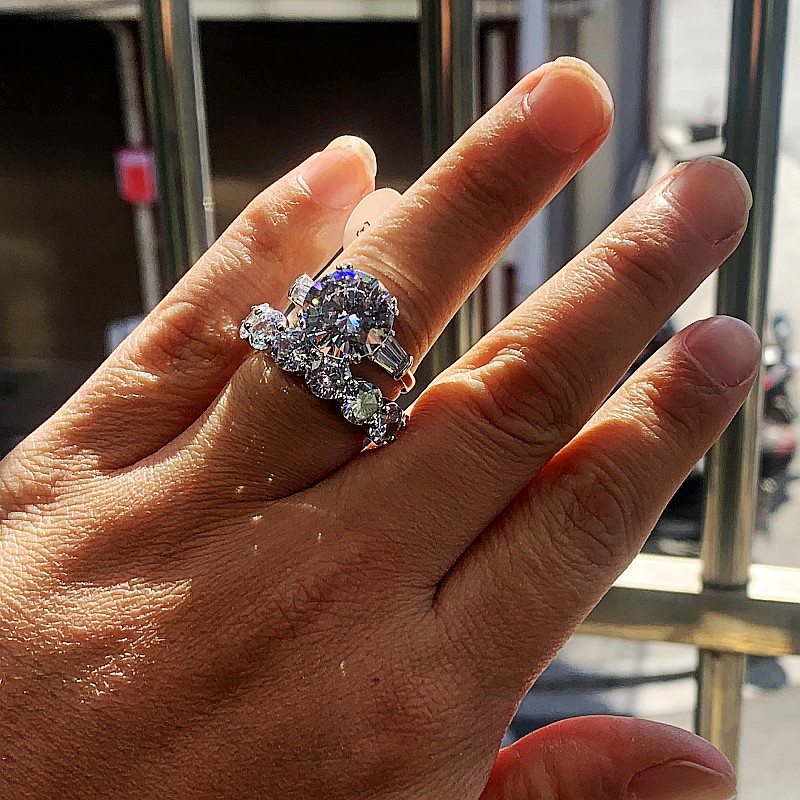 Victoria Luxury Jewelry 925 Sterling Silver Couple Rings Round Cut Large White Topaz CZ Diamond Gemstones Women Wedding Bridal Ring Set Gift