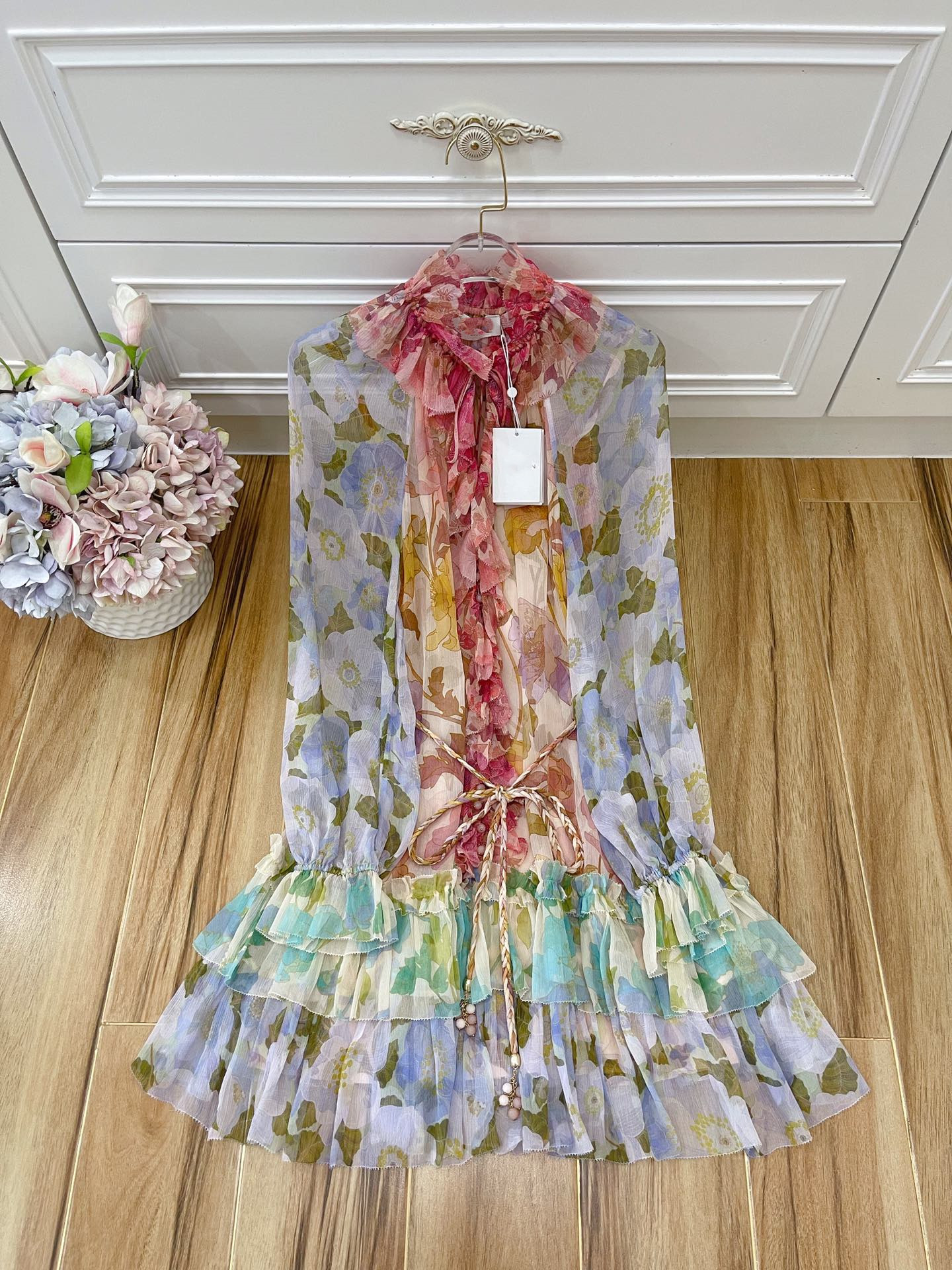 Spring/summer 2022 Australian Fashion Silk Print Dress with Flounces and Ruffles, Multi
Spring/summer 2022 Australian Fashion Silk Print Dress with Flounces and Ruffles, Multi