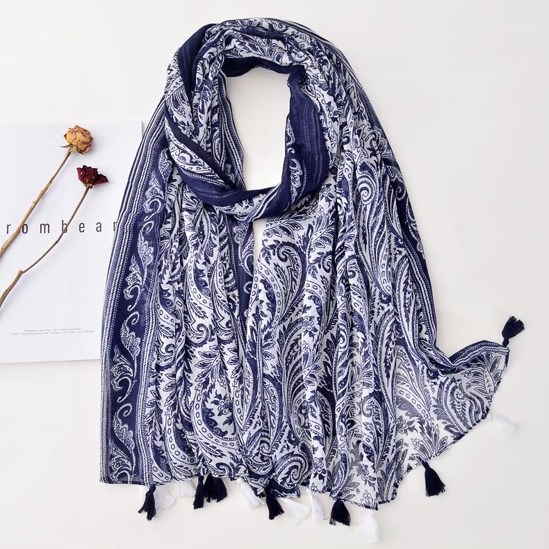 Scarves Royalmaybe Style Navy Blue Fringed Printed Scarf For Autumn And Winter -selling Travel Sunscreen Shawl Beach Towel1
Scarves Royalmaybe Style Navy Blue Fringed Printed Scarf For Autumn And Winter -selling Travel Sunscreen Shawl Beach Towel1