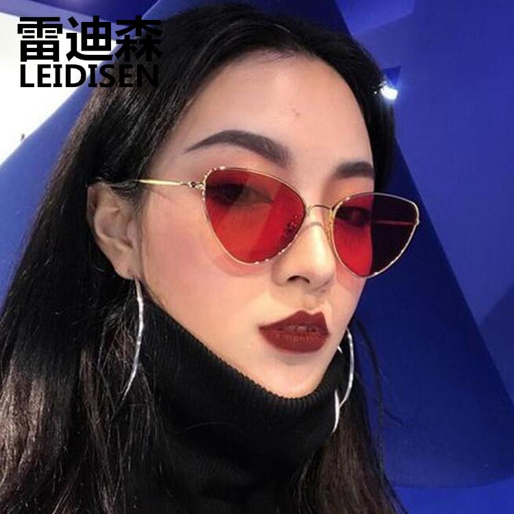 Sunglasses LEIDISE High Quality Cat Eye Women Flat Top Vintage Sun Glasses Ladies Female Black UV400
Sunglasses LEIDISE High Quality Cat Eye Women Flat Top Vintage Sun Glasses Ladies Female Black UV400