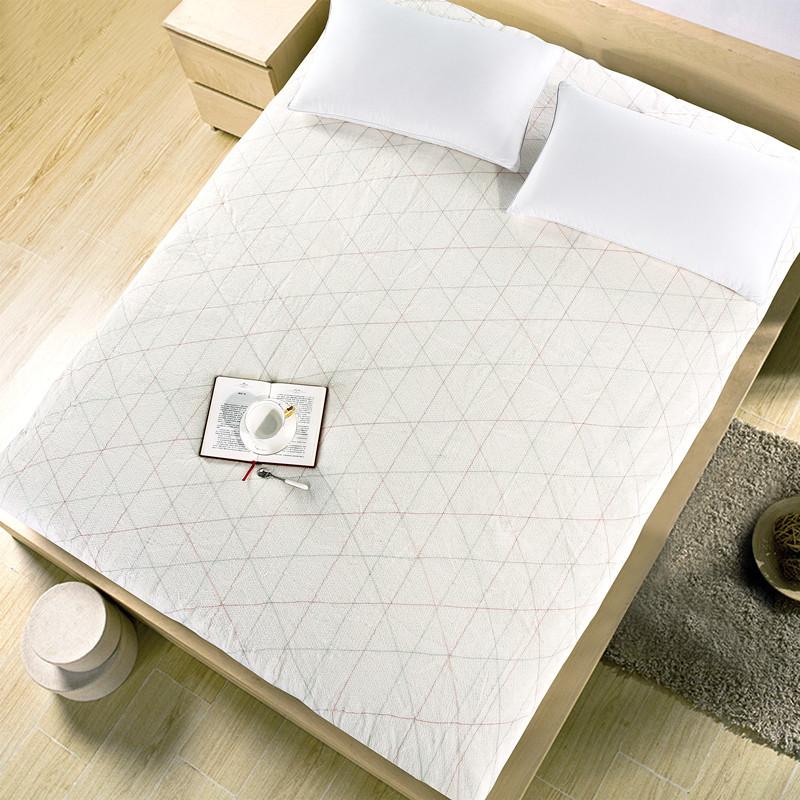 Home Textile 100% cotton Mattress and pillow 3pcs/set bed cushion 150*200cm warm bed cover 1 thicken cotton pad +2 pillow 3.5kgs, 1pc mattress