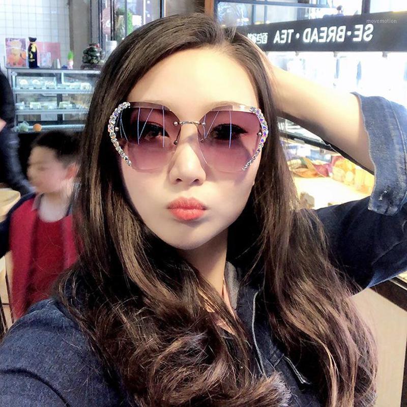 Classic Rimless Sunglasses Women Metal Diamond Cutting Lens Sun Glasses UV Protection -MX81
Classic Rimless Sunglasses Women Metal Diamond Cutting Lens Sun Glasses UV Protection -MX81