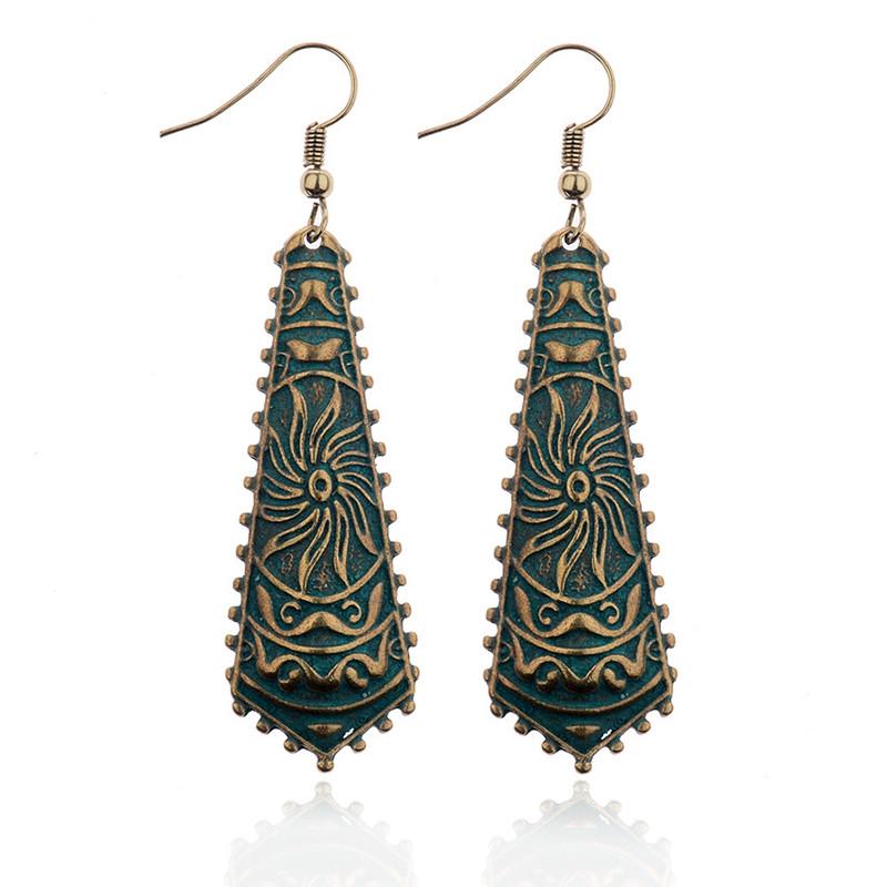 DOUVEI New Arrival Retro Ethnic Earrings Pendant Earrings For Women Cute Verdigris Jewelry Accessories Carve Flower HQE516
DOUVEI New Arrival Retro Ethnic Earrings Pendant Earrings For Women Cute Verdigris Jewelry Accessories Carve Flower HQE516