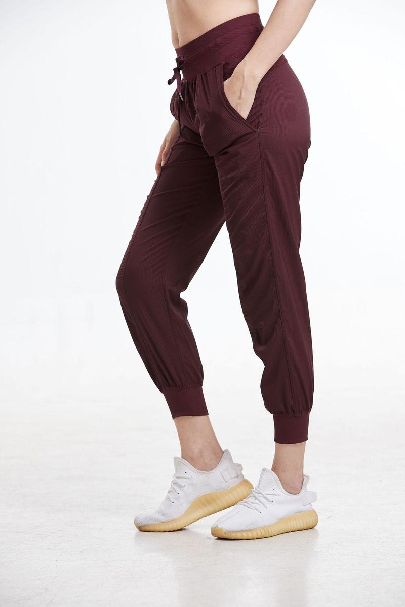 Women Yoga Studio Pants Ladies Quickly Dry Drawstring Running Sports Trousers Loose Dance Studio Jogger Girls Yoga Pants Gym Fitness kg-98, Black
Women Yoga Studio Pants Ladies Quickly Dry Drawstring Running Sports Trousers Loose Dance Studio Jogger Girls Yoga Pants Gym Fitness kg-98, Black