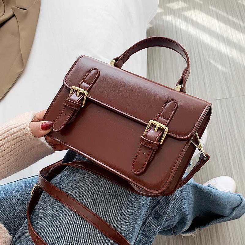 Original Design Simple Texture Female Bag Autumn/Winter New Fashion Messenger Bag Shoulder Portable Square Width: 20cm, Black
Original Design Simple Texture Female Bag Autumn/Winter New Fashion Messenger Bag Shoulder Portable Square Width: 20cm, Black