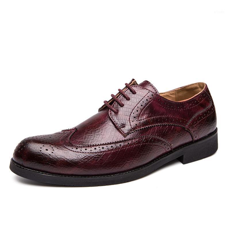 Retro Bullock Design Men Business Formal Shoes Classic Pointed Toe Leather Shoes Men Oxford Dress1, Red
Retro Bullock Design Men Business Formal Shoes Classic Pointed Toe Leather Shoes Men Oxford Dress1, Red