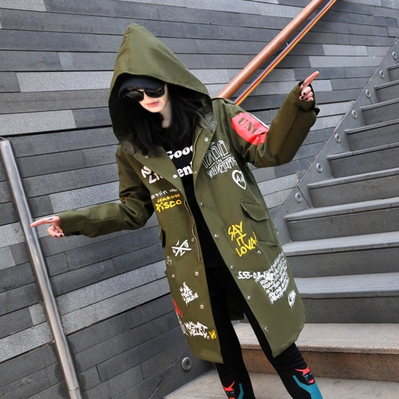 Vefadisa Women Scrawl Overcoat Autumn And Winter Long Hooded Women Cotton Coat Letter Printing Women Jacket DQ0287 201217
