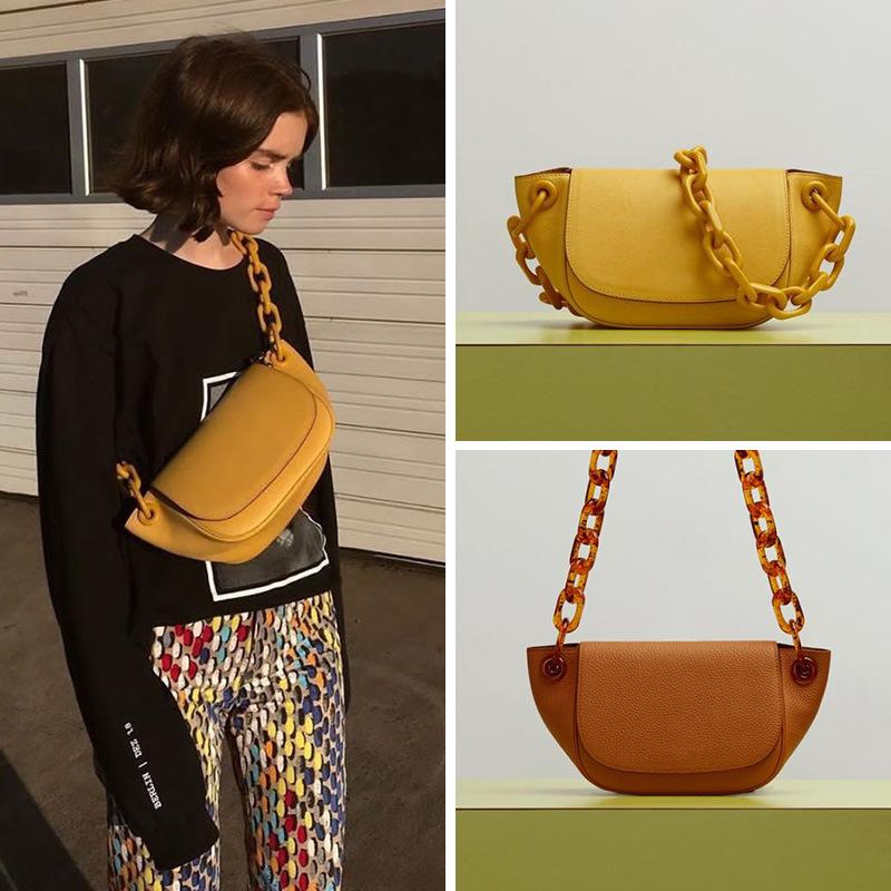 Retro Pure Color Acrylic Chain Dumpling Bags Casual Shoulder Crossbody Bag Womans Handbag Designers 2020 Party Purse Female sac, Black
Retro Pure Color Acrylic Chain Dumpling Bags Casual Shoulder Crossbody Bag Womans Handbag Designers 2020 Party Purse Female sac, Black