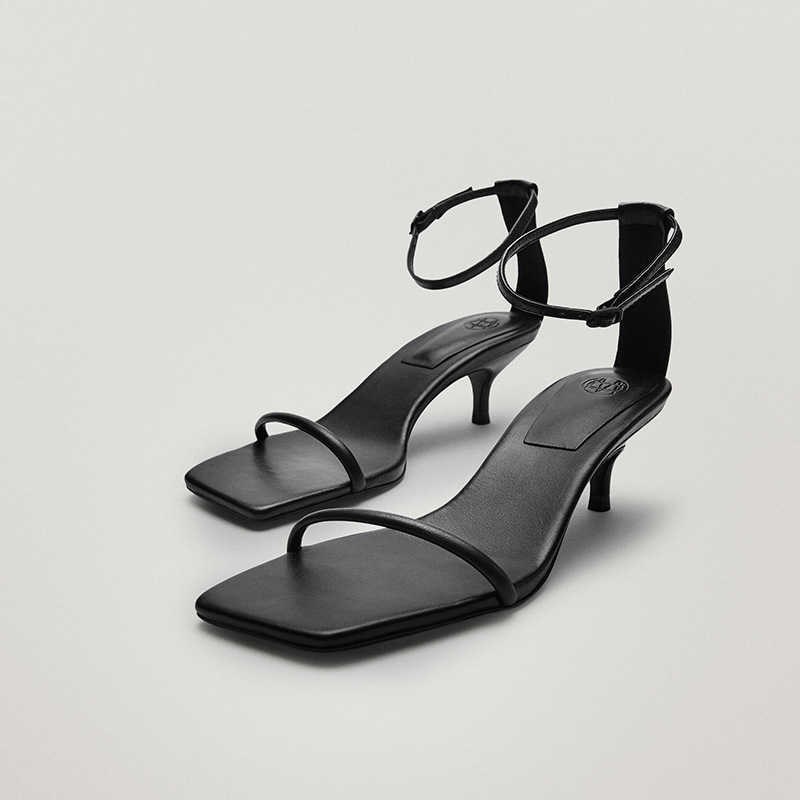 Classic luxury Designer Summer England Luxury Fashion Simple Party Sandal Women Stilettos High Heels Shoes Woman Sandals Sexy Beige TopSelling, Black
Classic luxury Designer Summer England Luxury Fashion Simple Party Sandal Women Stilettos High Heels Shoes Woman Sandals Sexy Beige TopSelling, Black