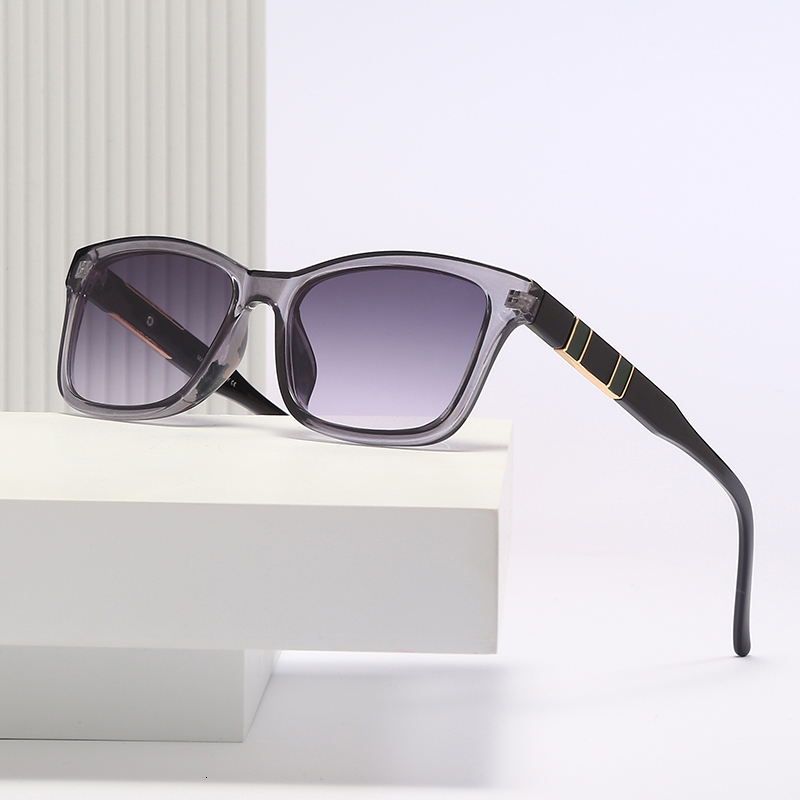 2021 New Arrivals in the Fashionable Woman Sunglasses Large Dimensions Picture Rectangle Design Frame of Vintage Retro-gradient Brand Driver
2021 New Arrivals in the Fashionable Woman Sunglasses Large Dimensions Picture Rectangle Design Frame of Vintage Retro-gradient Brand Driver