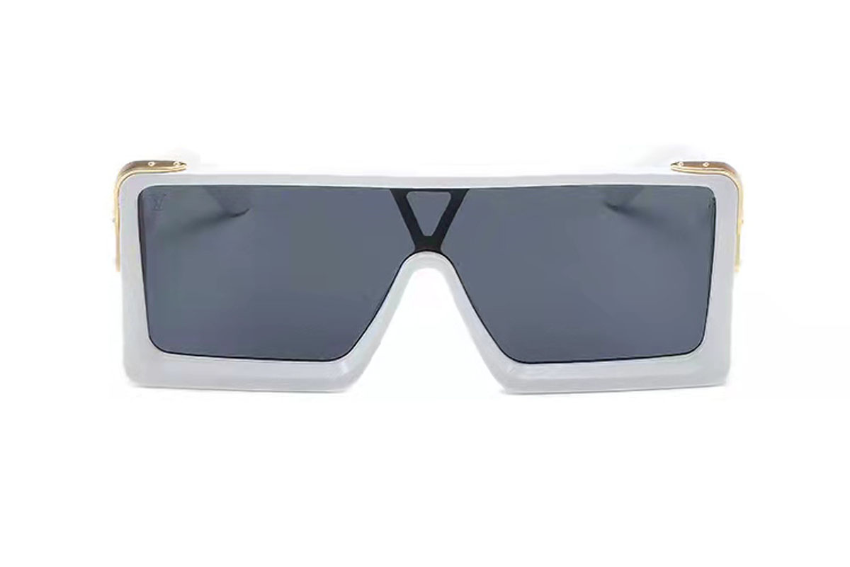 TOP Luxury MILLIONAIRE Sunglasses Full Frame Vintage Sun eyeglasses Polarized Men For Shiny Gold Sell Hot Women Designer Sunglasse With original box for sale 23
TOP Luxury MILLIONAIRE Sunglasses Full Frame Vintage Sun eyeglasses Polarized Men For Shiny Gold Sell Hot Women Designer Sunglasse With original box for sale 23