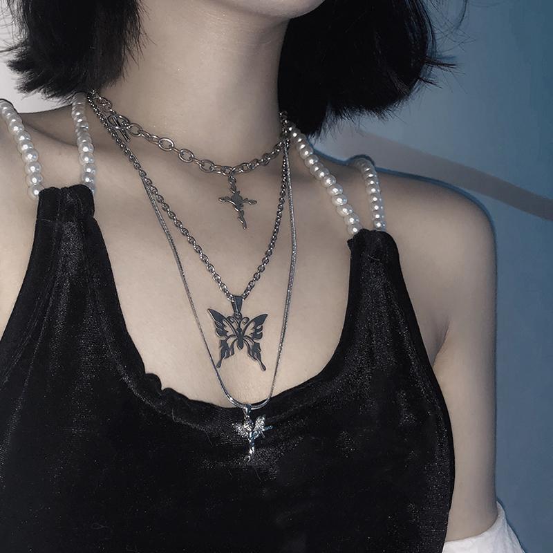 Pendant Necklaces 2021 3pcs Three Layer Hip Hop Cross Angel Metal Chain Necklace For Women Punk Cool Guy Jewelry
Pendant Necklaces 2021 3pcs Three Layer Hip Hop Cross Angel Metal Chain Necklace For Women Punk Cool Guy Jewelry