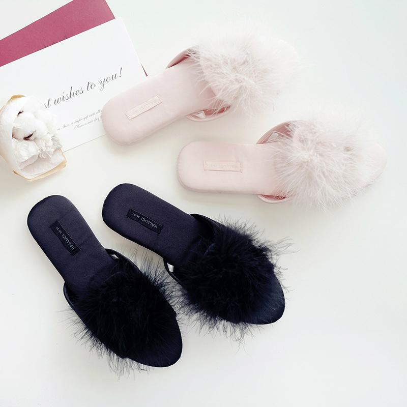 Women Peep-toe Sexy Fur At Home Slippers 2021 Cute Classic Sweet Mules Ladies Bedroom Non-slip Floor Slides Bed House Shoes, Pink
Women Peep-toe Sexy Fur At Home Slippers 2021 Cute Classic Sweet Mules Ladies Bedroom Non-slip Floor Slides Bed House Shoes, Pink