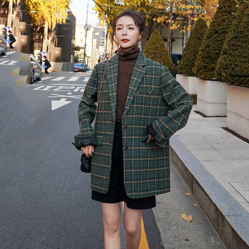 2021 New Female Coat Autumn New Korean Fashion Casual Loose Green Single Breasted Jacket 6a Bgxn, Green plaid.
2021 New Female Coat Autumn New Korean Fashion Casual Loose Green Single Breasted Jacket 6a Bgxn, Green plaid.