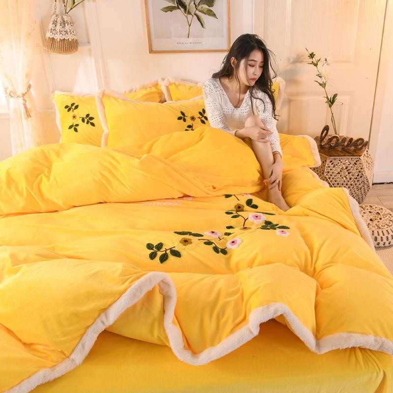 Lovely Winter Bedding Set Bed Linen Cotton Duvet Cover Queen Size Comforter Bedding Set Home Textile Bed Cover Sets, Model 8
Lovely Winter Bedding Set Bed Linen Cotton Duvet Cover Queen Size Comforter Bedding Set Home Textile Bed Cover Sets, Model 8