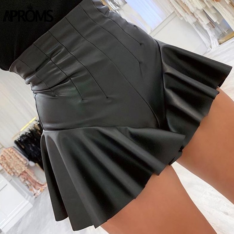 Aproms Black Pu Leather Shorts Women Sexy Ruffles Back Zipper Slim Fit Shorts Female Bottoms Spring Y200403
Aproms Black Pu Leather Shorts Women Sexy Ruffles Back Zipper Slim Fit Shorts Female Bottoms Spring Y200403