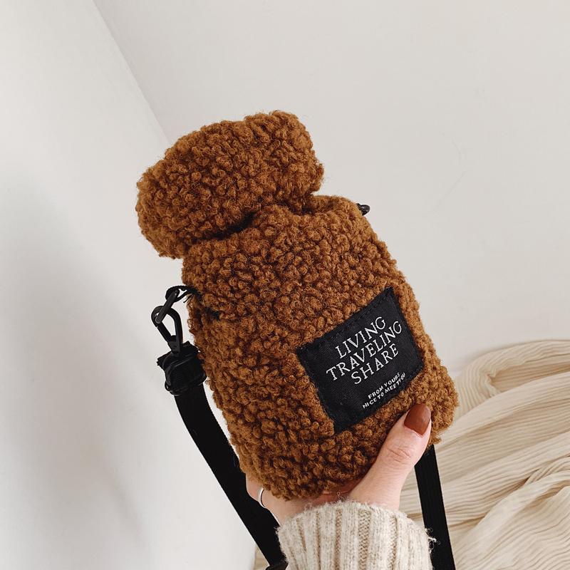 NEW Niche Design Lamb Plush Bag Women 2021 New Autumn And Winter Style Diagonal One-shoulder Cute Bucket Bag Width: 24cm, Black
NEW Niche Design Lamb Plush Bag Women 2021 New Autumn And Winter Style Diagonal One-shoulder Cute Bucket Bag Width: 24cm, Black