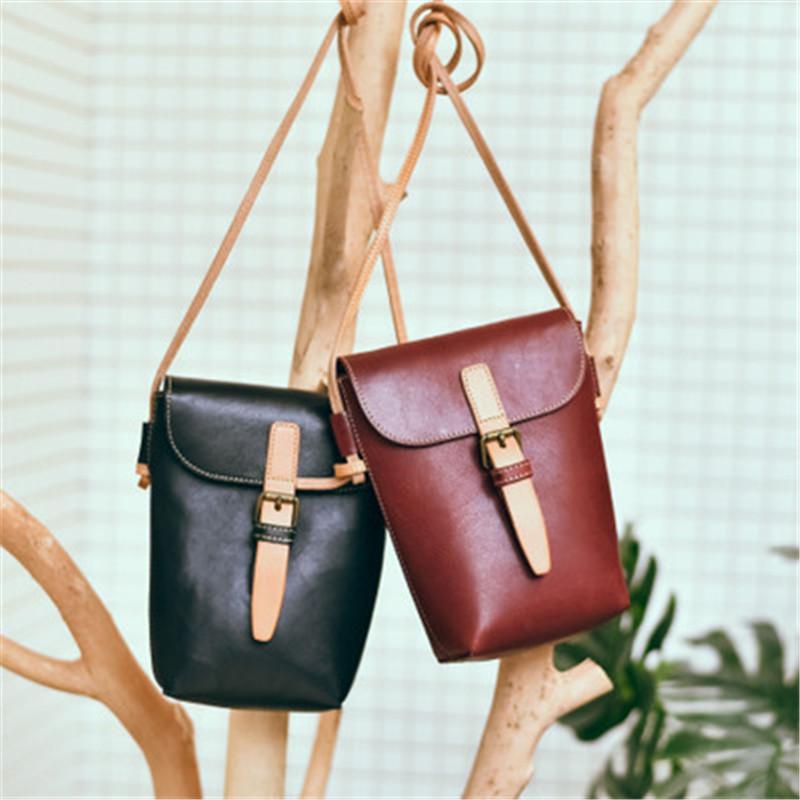 Spot vegetable tanned leather handmade neutral original personality genuine leather messenger bag wild female, Black
Spot vegetable tanned leather handmade neutral original personality genuine leather messenger bag wild female, Black