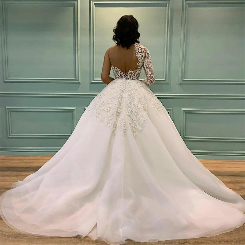 Modern A-e Wedding Dresses Bohemia Long Sleeves Beach Bridal Gown Boho Chic Halter Custom Made Appliqued Lace Vestidos De Novia