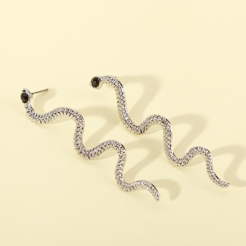 New Fashion Long Snake Earrings Gold Color Personality Punk Stud Earings For Women Vintage Animal Female Jewelry factory Outlet
New Fashion Long Snake Earrings Gold Color Personality Punk Stud Earings For Women Vintage Animal Female Jewelry factory Outlet