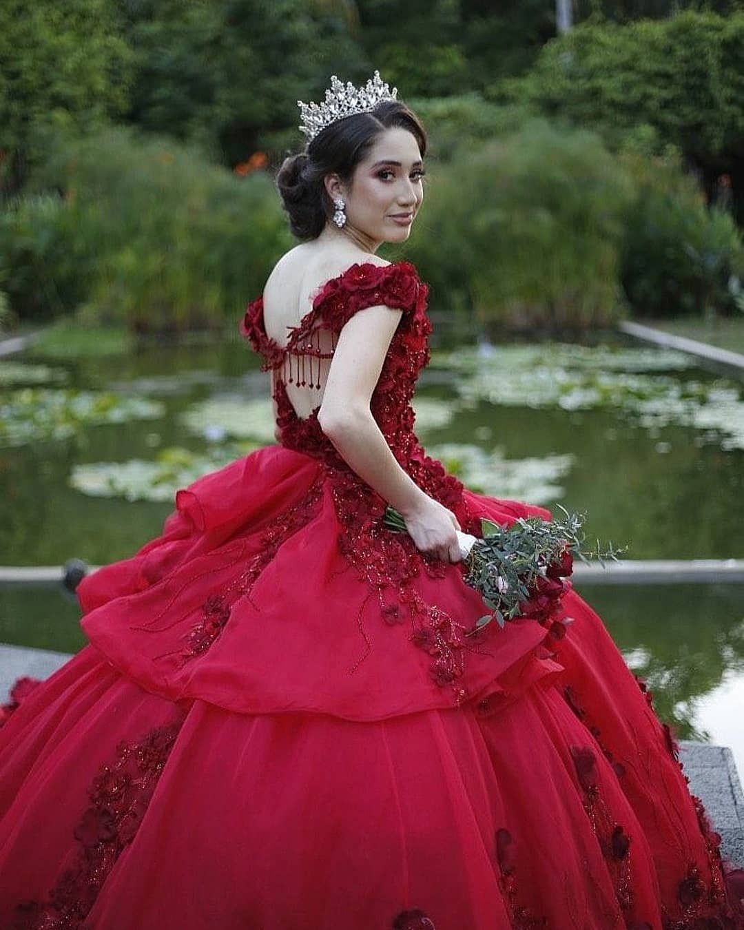 Red Beaded Ball Gown Backless Wedding Dresses Sequined Off The Shoulder Neck 3D Appliqued Bridal Gowns Tulle Court Train Vestidos De Novia 407