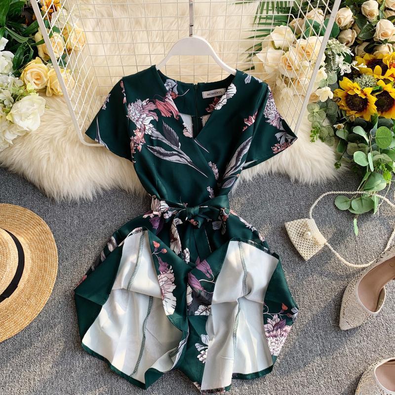 Vintage Boho slim floral print 2020 V Neck Jumpsuit Casual Sexy Women bandage rompers Short Summer Playsuit Beach Holiday Romper T200526