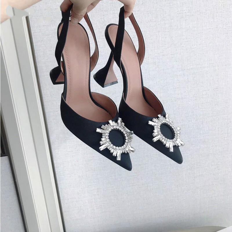 2021 Star style Women Sandals Elegant Pointed toe Slingback Summer Office Lady Shoes Fashion High heels Gladiator sandals Woman, Black
2021 Star style Women Sandals Elegant Pointed toe Slingback Summer Office Lady Shoes Fashion High heels Gladiator sandals Woman, Black
