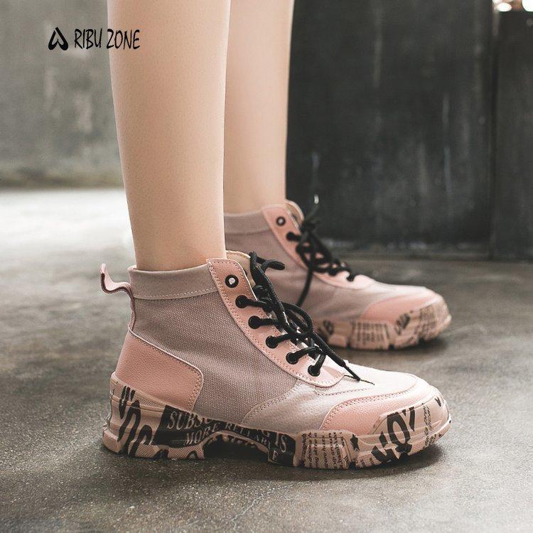 Autumn Women Lace-up Combat Motorcycle Boots Casual Flats Women Booties Winter Warm Ankle Boots Shoes, Beige
Autumn Women Lace-up Combat Motorcycle Boots Casual Flats Women Booties Winter Warm Ankle Boots Shoes, Beige