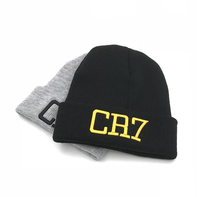 wholesale New Popular couples Cotton dimensional embroidery letter autumn winter Keep warm sweater hat hot knitting hat, Black
wholesale New Popular couples Cotton dimensional embroidery letter autumn winter Keep warm sweater hat hot knitting hat, Black